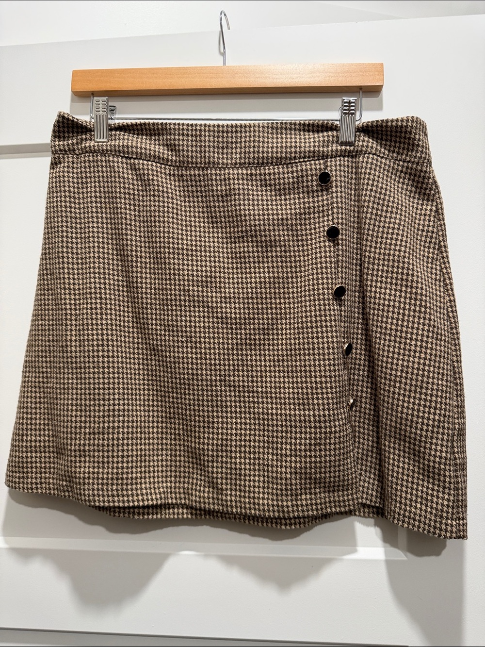 SHEIN Brown Houndstooth Button-Front Mini Skirt